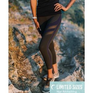 Zyia dark olive mesh luxe 24” legging